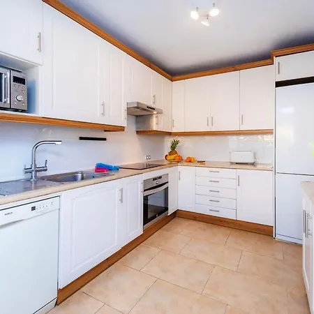 Apartment 3 Bedrooms Appartement With Enclosed Garden And Wifi At Can Picafort *